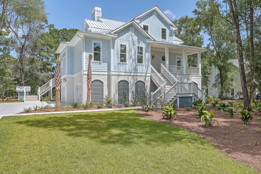 Experience the rare combination of privacy and prime location in - Beach Home for sale in Mount Pleasant, South Carolina on Beachhouse.com