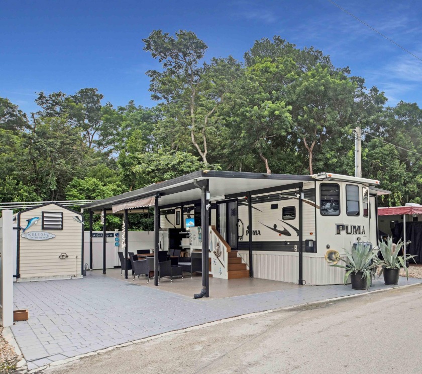 Welcome to your slice of paradise in Key Largo! Nestled in the - Beach Home for sale in Key Largo, Florida on Beachhouse.com