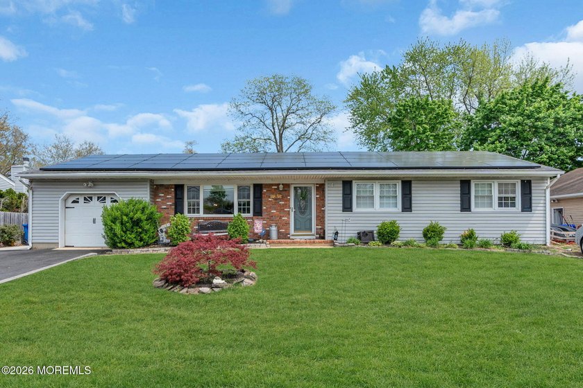 Welcome to this spacious mother/daughter home in the highly - Beach Home for sale in Brick, New Jersey on Beachhouse.com
