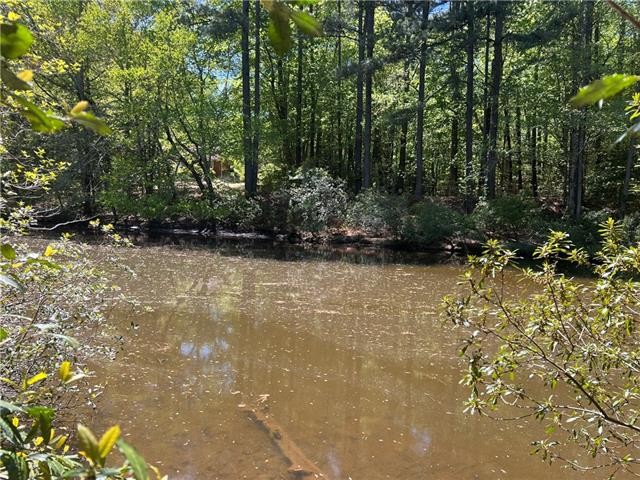 Waterfront lot on Cobbs Creek with 100 feet of waterfront priced - Beach Lot for sale in Mathews, Virginia on Beachhouse.com