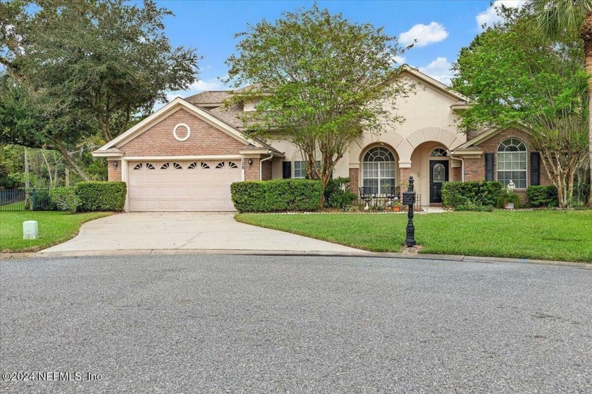 This home is a perfect canvas for you to update to your heart's - Beach Home for sale in Ponte Vedra Beach, Florida on Beachhouse.com