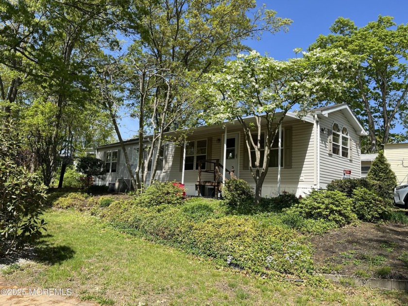 Well maintained mobile home in a great sunny location. This - Beach Home for sale in Manasquan, New Jersey on Beachhouse.com