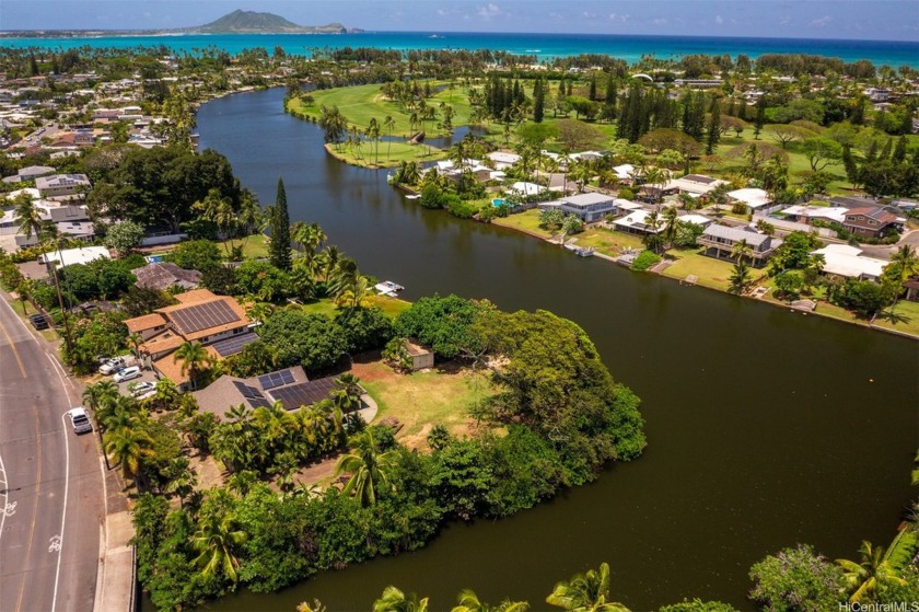 Nestled at the scenic intersection of Kawainui and Ka'elepulu - Beach Home for sale in Kailua, Hawaii on Beachhouse.com