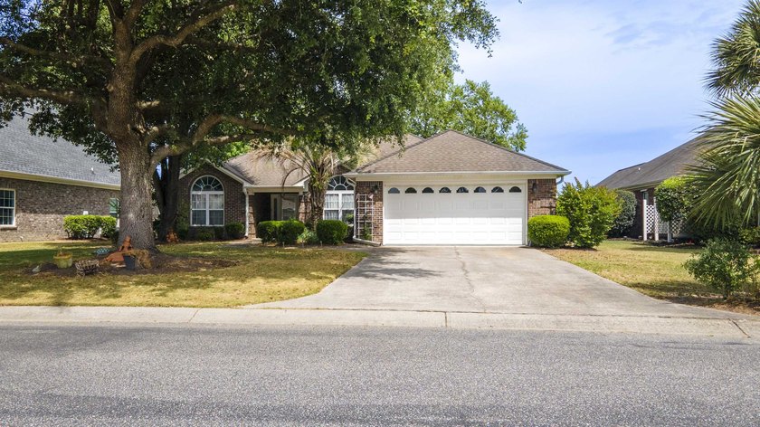 Welcome to 527 Quail Court, nestled in the highly desirable Long - Beach Home for sale in Longs, South Carolina on Beachhouse.com