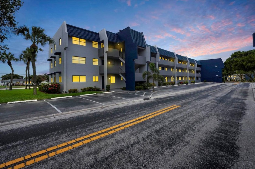 Welcome to this charming 2-bedroom, 2-bathroom condo at Oriole - Beach Condo for sale in Margate, Florida on Beachhouse.com