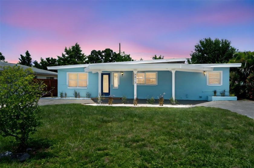 Welcome to your dream home nestled in the heart of Gulfport -- - Beach Home for sale in Gulfport, Florida on Beachhouse.com