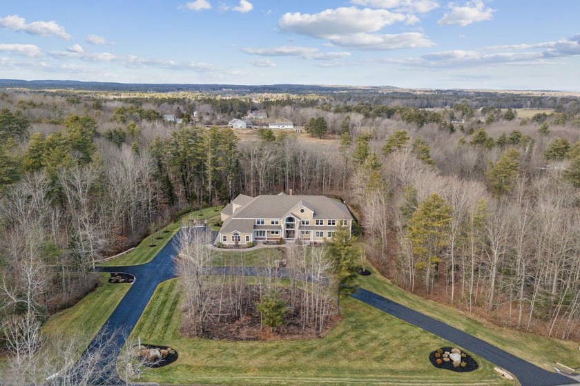 A signature Cumberland property designed for entertainment - Beach Home for sale in Cumberland, Maine on Beachhouse.com