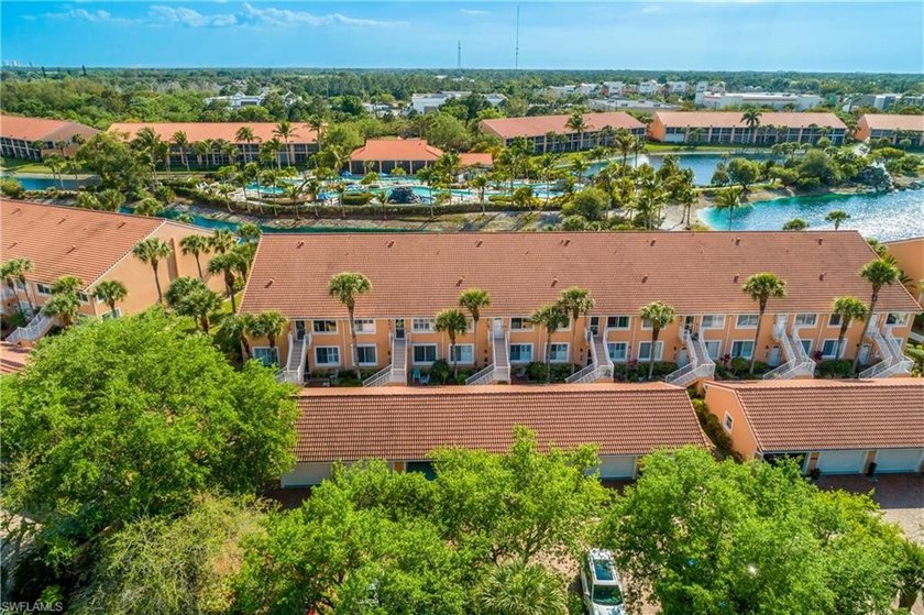 Beautiful 2-bedroom, 2 bath Condo with Numerous upgrades - Beach Condo for sale in Naples, Florida on Beachhouse.com