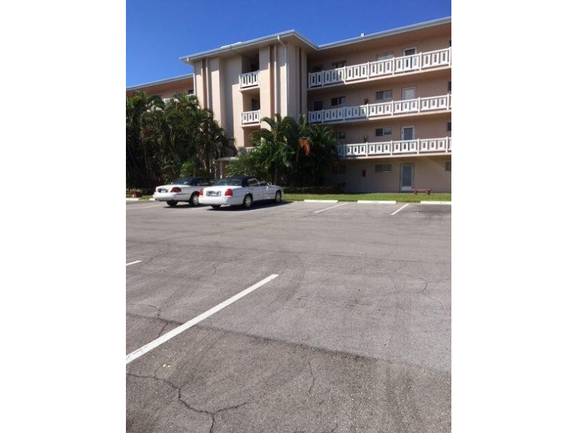 NO REASONABLE OFFER REFUSED!!!ALSO AVAILABLE AS A LEASE OPTION - Beach Condo for sale in Lake Worth, Florida on Beachhouse.com