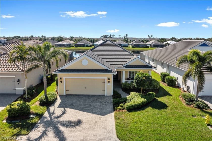 Welcome to Watermark. This impeccably kept Starlight model by - Beach Home for sale in Fort Myers, Florida on Beachhouse.com