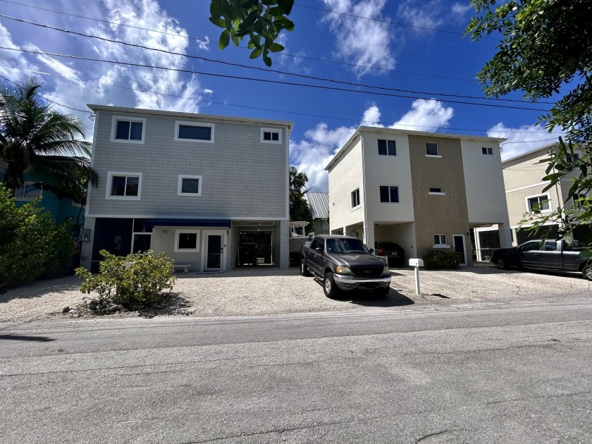 Modern-Well Built home -3 stories high -Solid construction - top - Beach Home for sale in Key Largo, Florida on Beachhouse.com