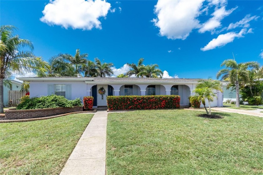 Beautifully Maintained 3-Bed, 2-Bath Saltwater Pool Home with - Beach Home for sale in Port Charlotte, Florida on Beachhouse.com