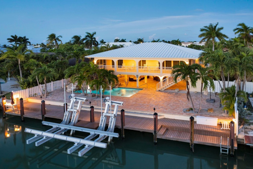 Slide into paradise with this immaculate, renovated residence - Beach Home for sale in Key Colony Beach, Florida on Beachhouse.com