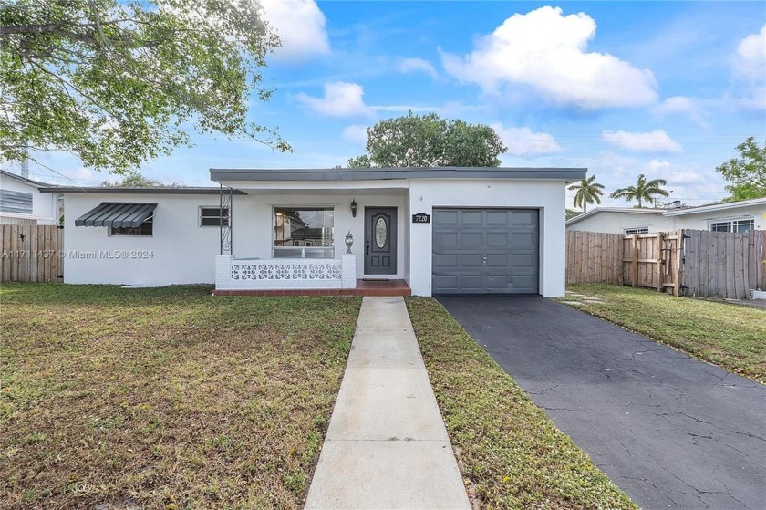 Here's your chance to buy into Pembroke Pines at an affordable - Beach Home for sale in Pembroke Pines, Florida on Beachhouse.com