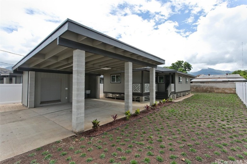 Welcome to your slice of paradise! This stunning home is move-in - Beach Home for sale in Waianae, Hawaii on Beachhouse.com