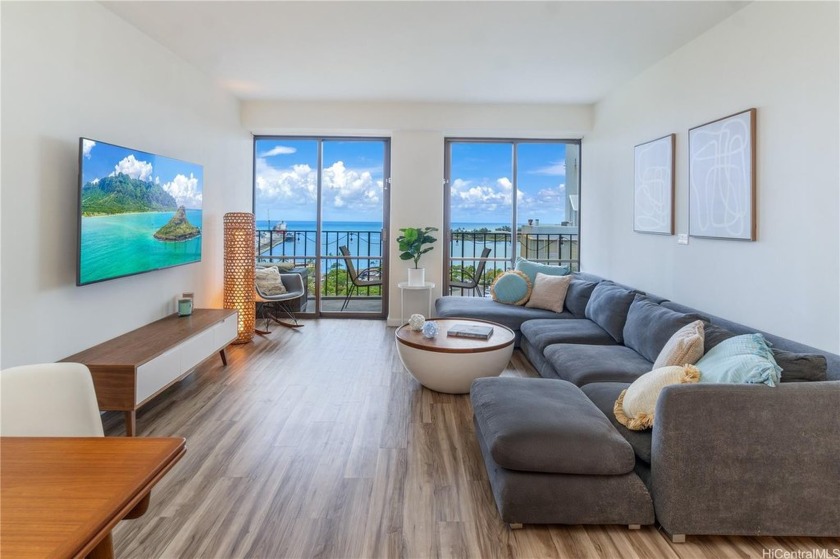 Convenient coastal living in the vibrant heart of downtown - Beach Condo for sale in Honolulu, Hawaii on Beachhouse.com