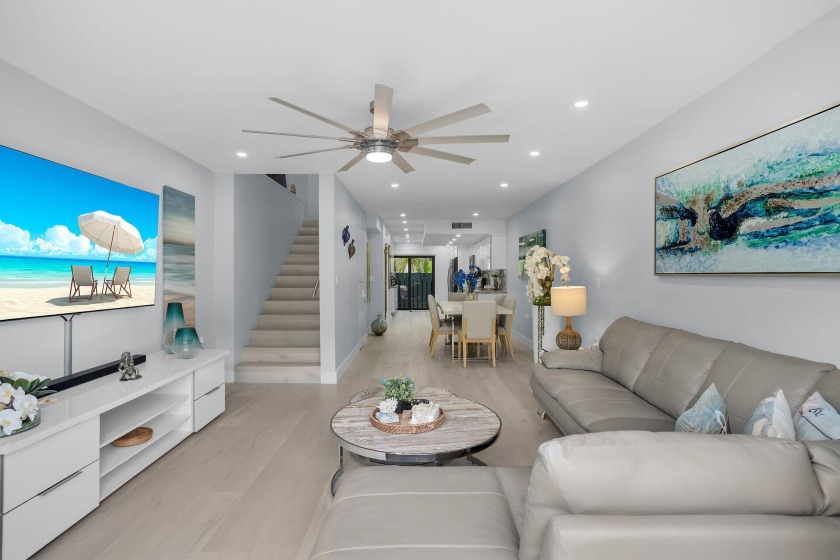 Introducing a rare gem in the Executive Bay Club community! This - Beach Home for sale in Plantation Key, Florida on Beachhouse.com