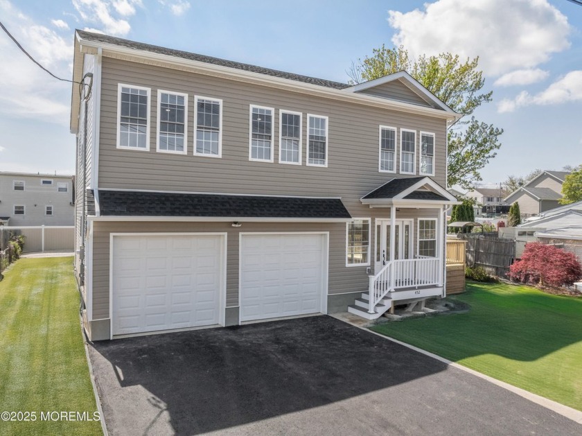 New Home across the street from the beach. This 4 bedroom home - Beach Home for sale in Keyport, New Jersey on Beachhouse.com