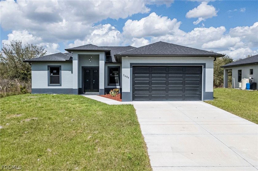 Welcome to your piece of Florida paradise in beautiful Lehigh - Beach Home for sale in Lehigh Acres, Florida on Beachhouse.com