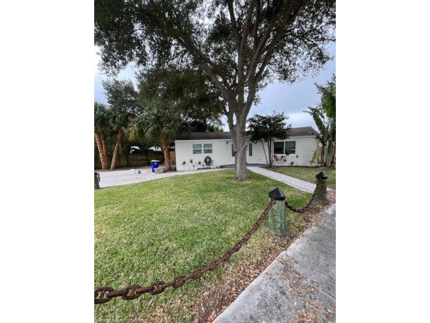 Charming 2-Bedroom, 2-Bathroom Home in Sought-After RIO - Beach Home for sale in Jensen Beach, Florida on Beachhouse.com