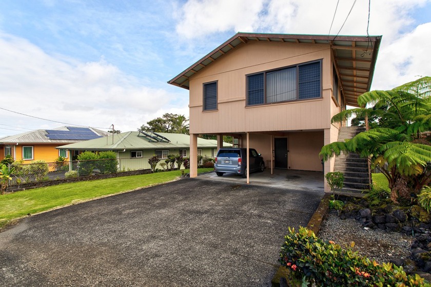 Well maintained home in the Upper Wainaku Area.  Enjoy distance - Beach Home for sale in Hilo, Hawaii on Beachhouse.com