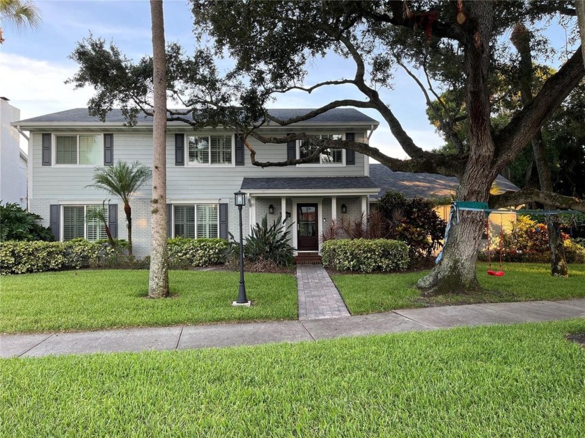 Gorgeous Beach Park pool home on huge lot. Open floor plan and - Beach Home for sale in Tampa, Florida on Beachhouse.com