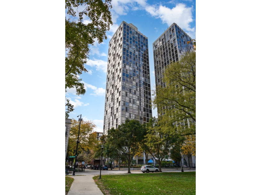Welcome to your new sanctuary in the heart of Lincoln Park - Beach Condo for sale in Chicago, Illinois on Beachhouse.com