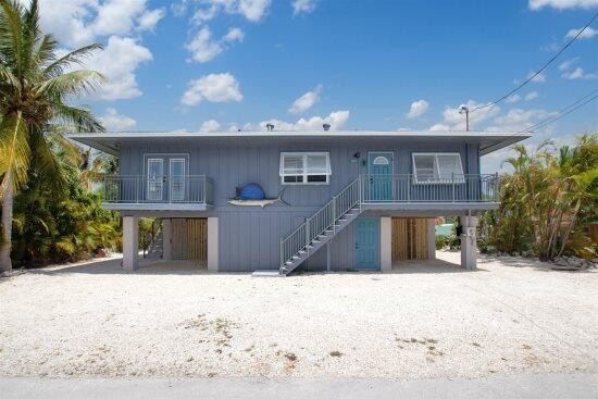 Turn key 3/2 elevated home on canal in the heart of Marathon - Beach Home for sale in Marathon, Florida on Beachhouse.com