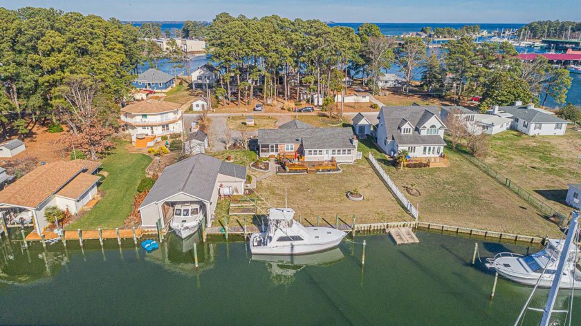 Stunning waterfront home located on the banks of Broad Creek in - Beach Home for sale in Deltaville, Virginia on Beachhouse.com