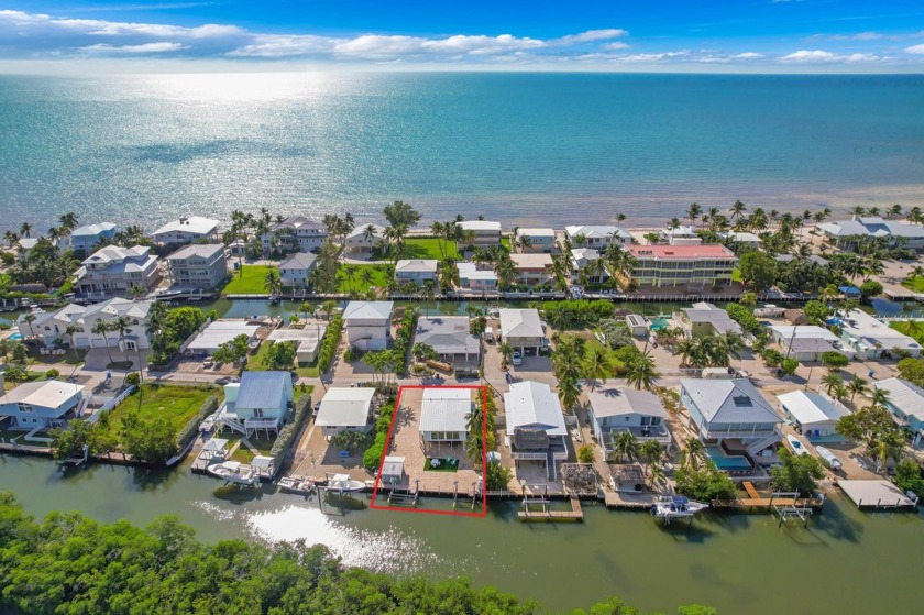 Welcome to this two story-waterfront property in the Florida - Beach Home for sale in Lower Matecumbe Key, Florida on Beachhouse.com