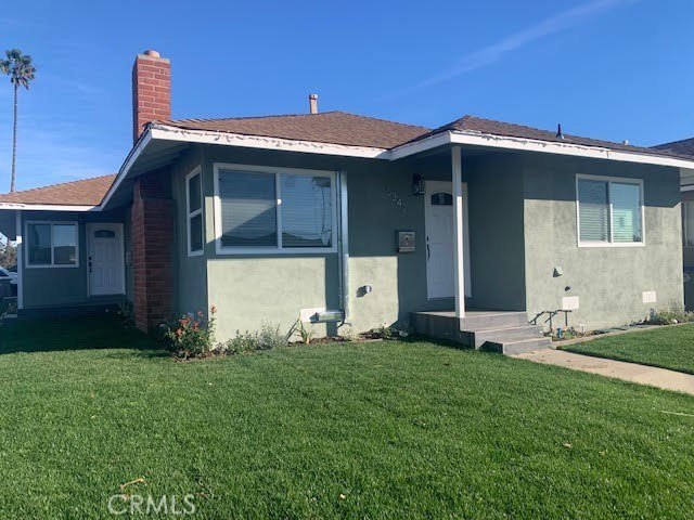 Beautifully remodeled corner lot duplex located in Oxnard!  This - Beach Townhome/Townhouse for sale in Oxnard, California on Beachhouse.com