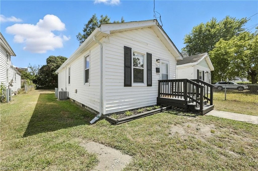 Welcome to this beautifully renovated ranch-style home in the - Beach Home for sale in Hampton, Virginia on Beachhouse.com