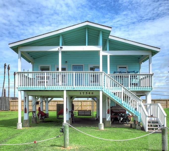 Location, location, location! Literally steps from the beach! - Beach Home for sale in Galveston, Texas on Beachhouse.com