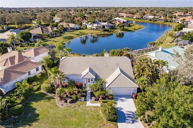 Welcome Home to LONGSHORE LAKE! This homey 3 Bedroom 2 Bathroom - Beach Home for sale in Naples, Florida on Beachhouse.com
