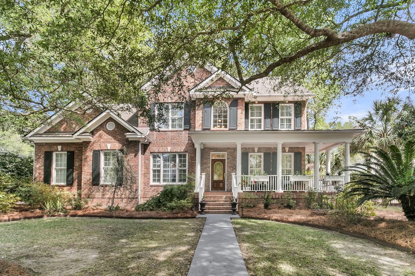 BACK ON THE MARKET (NOT FAULT OF THE SELLER) Step into this - Beach Home for sale in Mount Pleasant, South Carolina on Beachhouse.com