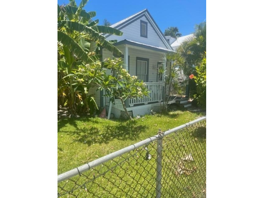 Totally renovated home, currently set up as two units, one two - Beach Home for sale in Key West, Florida on Beachhouse.com