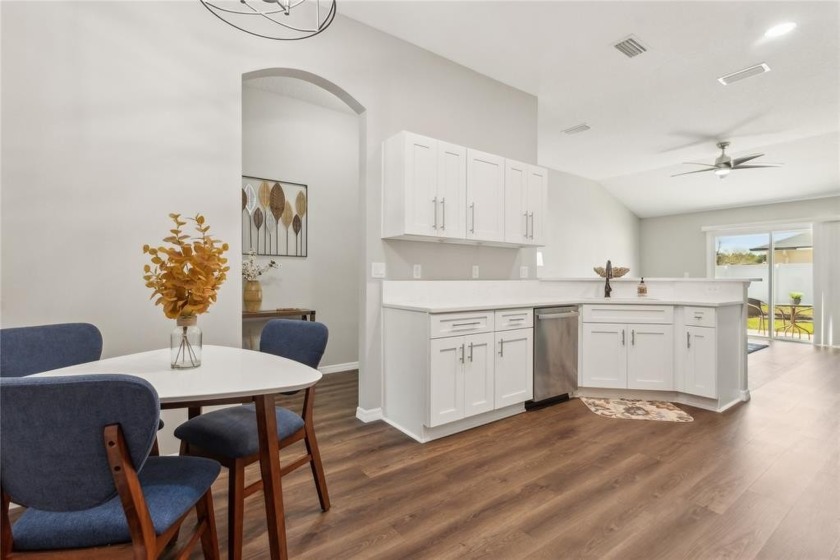 Completely REMODELED! Sits on a corner lot with 3 bedrooms, 2 - Beach Home for sale in Yulee, Florida on Beachhouse.com