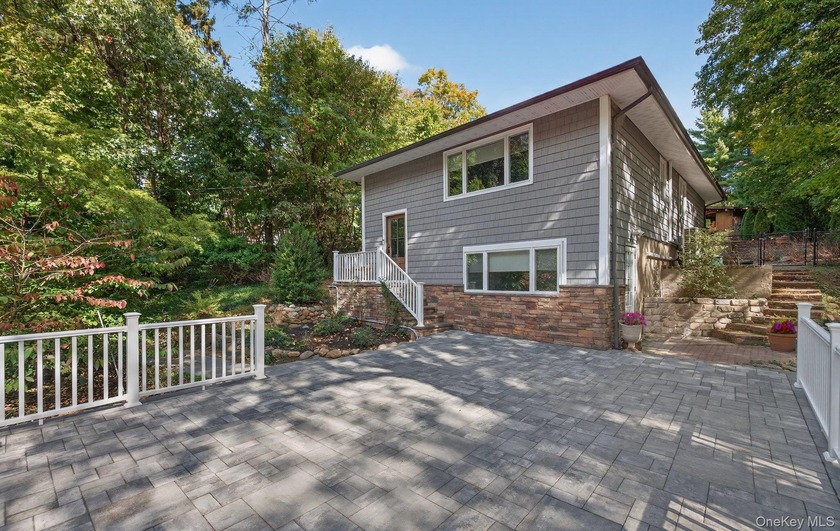 Welcome to 140 Ocean Avenue, a fully renovated 4/5 bedroom, 2 - Beach Home for sale in Northport, New York on Beachhouse.com