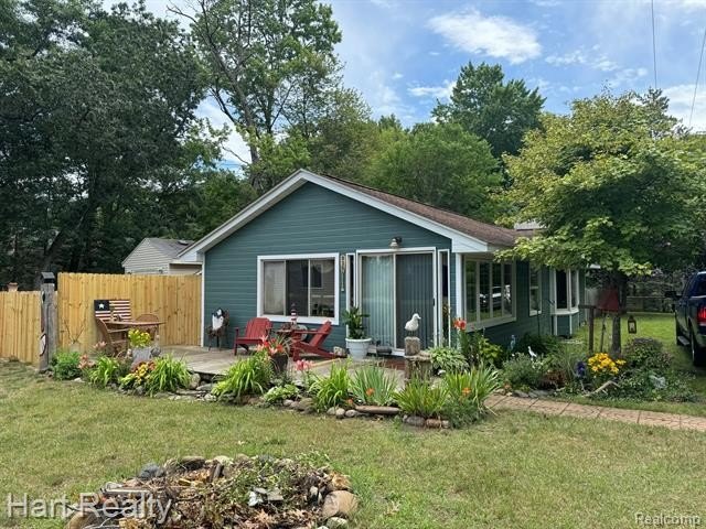 Lake View .Are you dreaming of waking to the sounds of Lake - Beach Home for sale in Caseville, Michigan on Beachhouse.com