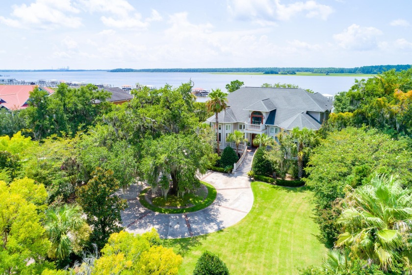 Set on the pristine Wando River, this deep-water home combines - Beach Home for sale in Mount Pleasant, South Carolina on Beachhouse.com