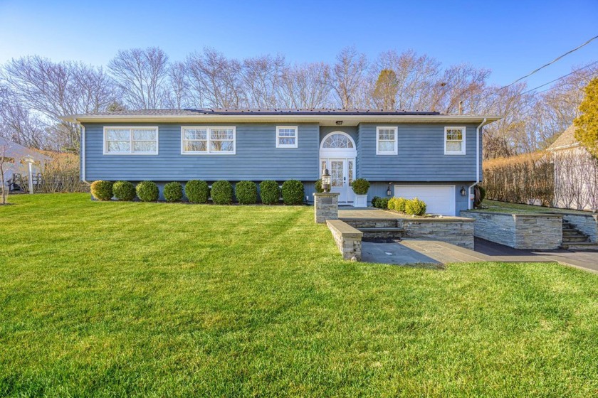 Discover 70 Ridge Road W, a Sag Harbor hidden gem with - Beach Home for sale in Sag Harbor, New York on Beachhouse.com