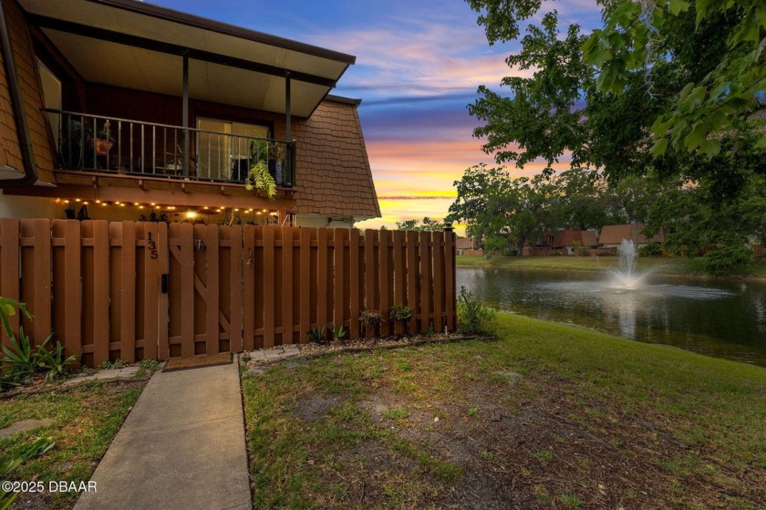 Welcome to this beautifully remodeled 2 bedroom, 2 bath townhome - Beach Townhome/Townhouse for sale in Port Orange, Florida on Beachhouse.com
