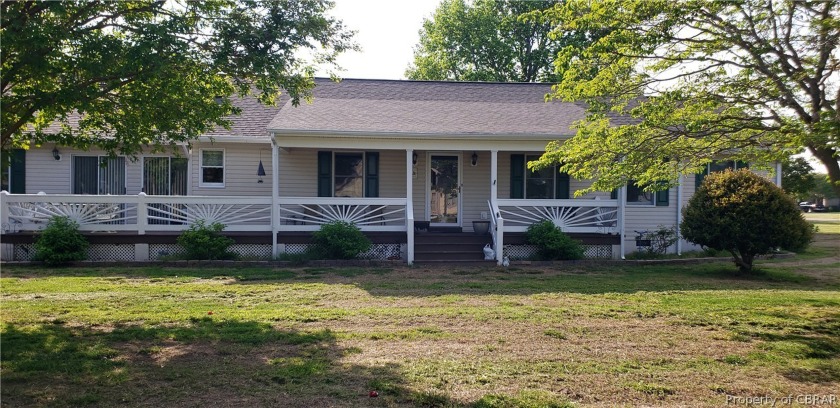Easy living in this low maintenance, one owner home with deeded - Beach Home for sale in Deltaville, Virginia on Beachhouse.com