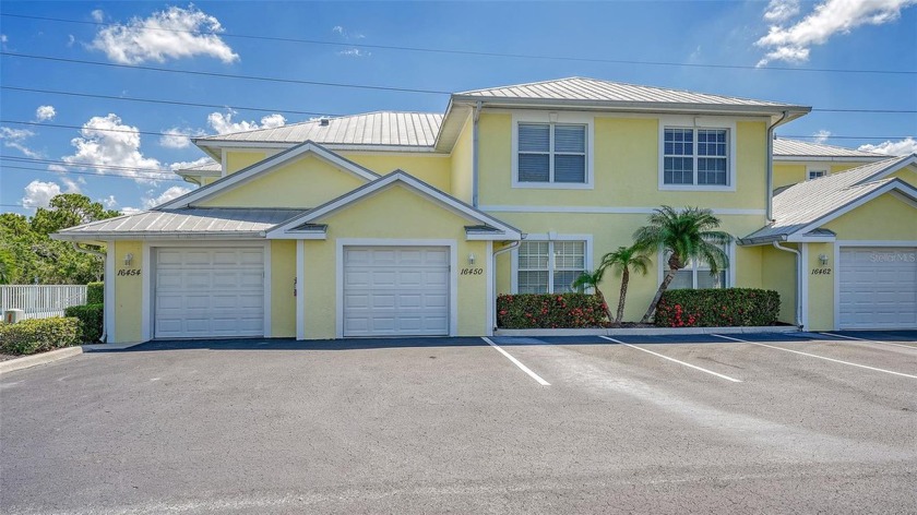 Cute and cheery. Just 2 miles to Nokomis beach, this turnkey - Beach Condo for sale in Nokomis, Florida on Beachhouse.com