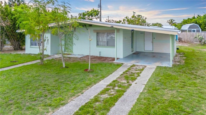 Copy & paste the following link to view the fully interactive 3D - Beach Home for sale in Port Charlotte, Florida on Beachhouse.com