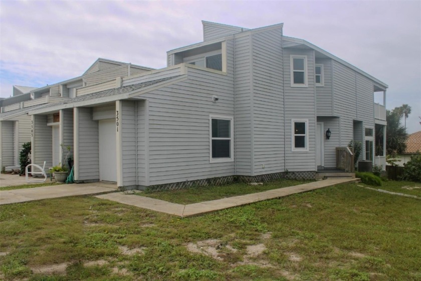 THIS PROPERTY HAS A SHORT-TERM LICENSE !!!!!!!!Welcome to - Beach Townhome/Townhouse for sale in Flagler Beach, Florida on Beachhouse.com