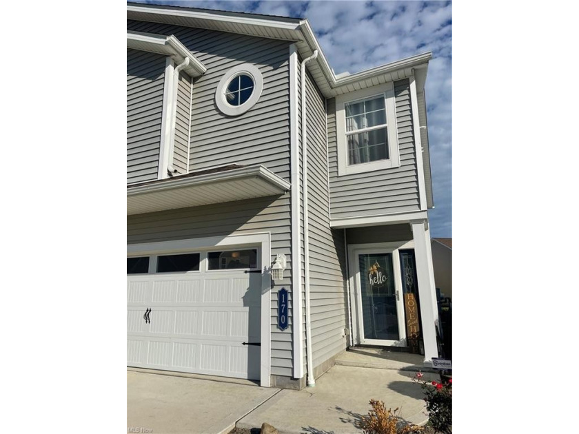 Easy Living at its finest.  This beautiful three-bedroom - Beach Townhome/Townhouse for sale in Willowick, Ohio on Beachhouse.com