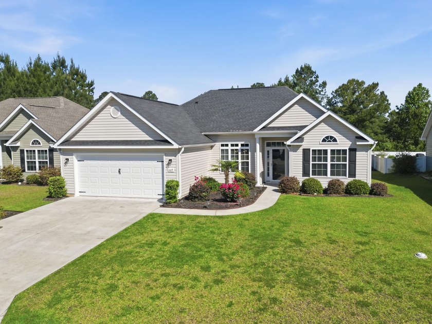 Welcome to this beautifully maintained former builder's model - Beach Home for sale in Longs, South Carolina on Beachhouse.com