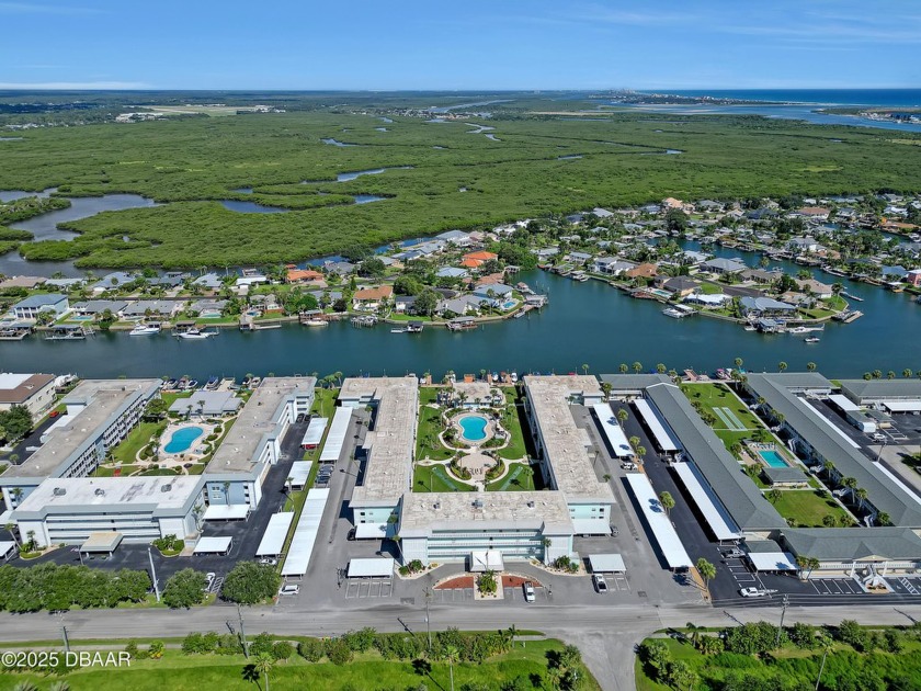 Beautiful NEW SMYRNA Condo on Intracoastal Waterway. East is - Beach Condo for sale in New Smyrna Beach, Florida on Beachhouse.com