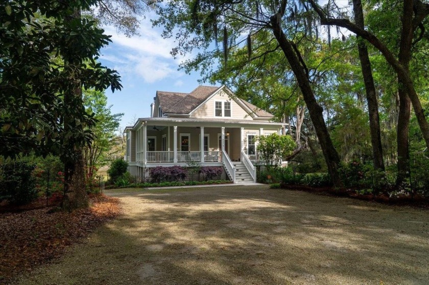 WATERFRONT LIVING IN MIDDLETON PLANTATION | Edisto Island, SC3 - Beach Home for sale in Edisto Island, South Carolina on Beachhouse.com